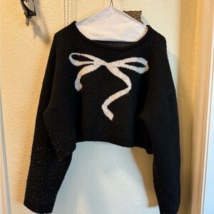 wild fable Black Cropped Crewneck Sweater with White Bow